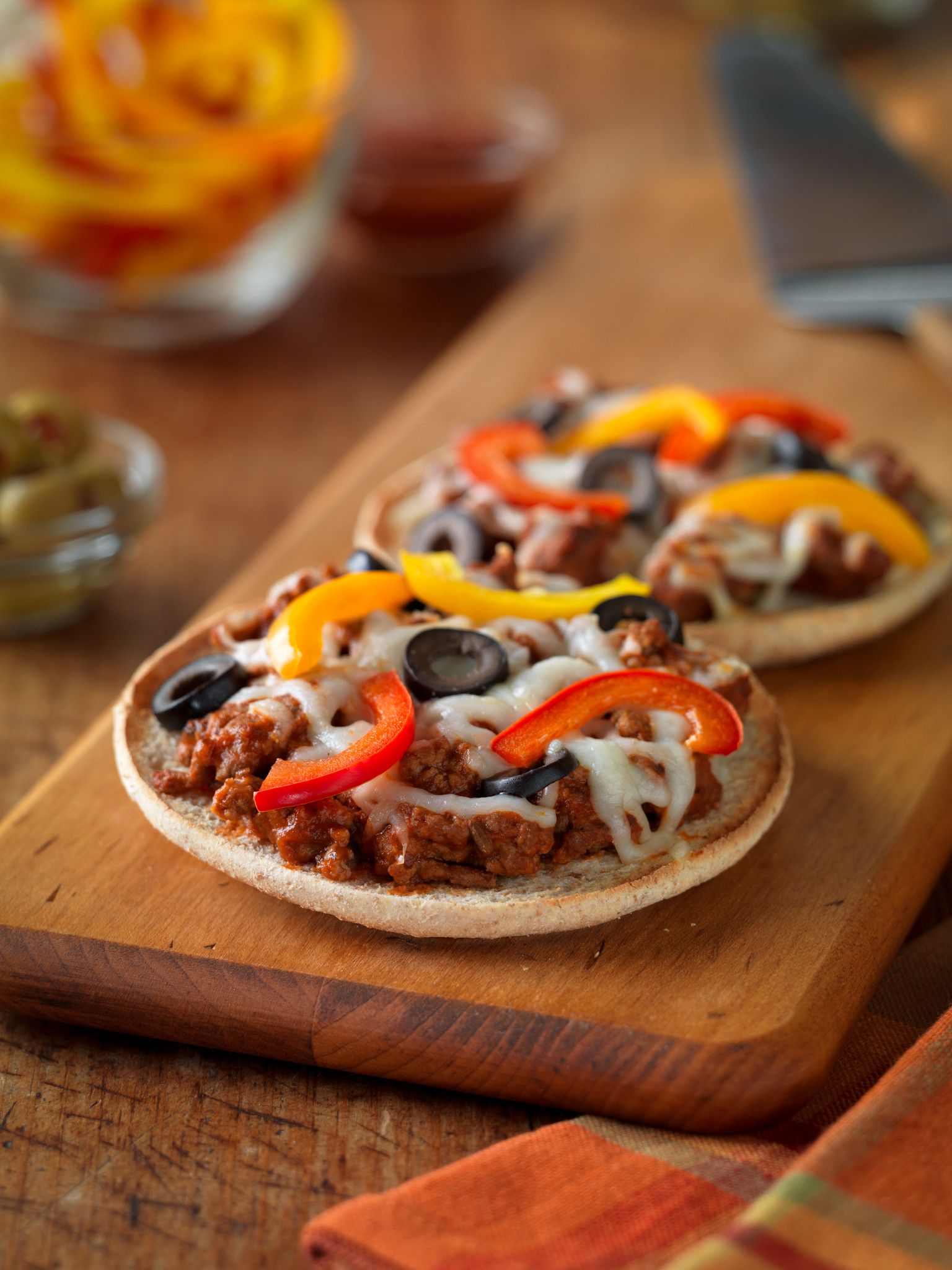 Personal Beef Pizzas : Strauss Brands